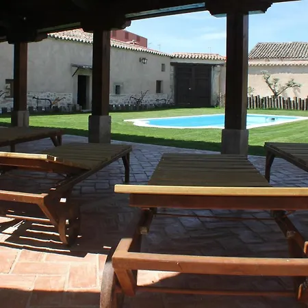 Casa Rural La Centenaria De Alaraz Santiago de la Puebla Exterior photo