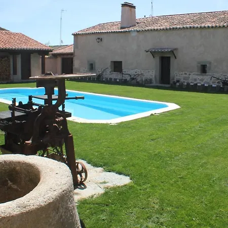 Casa Rural La Centenaria De Alaraz Santiago de la Puebla Exterior photo